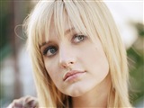 Ashlee Simpson Celebrity Image 373831024 x 768