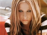 Avril Lavigne Celebrity Image 31841024 x 768