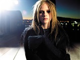 Avril Lavigne Celebrity Image 394041024 x 768