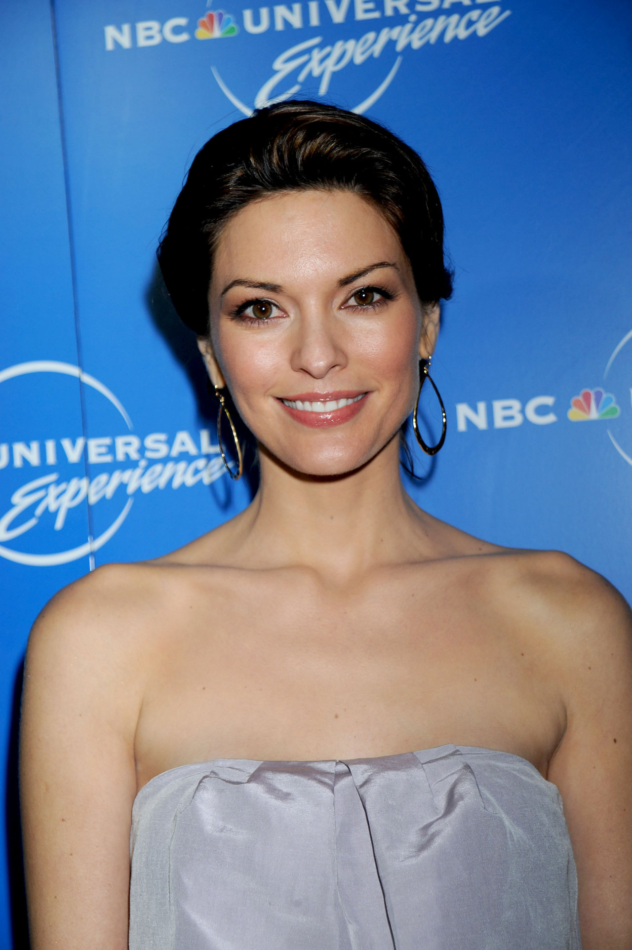 Alana De La Garza