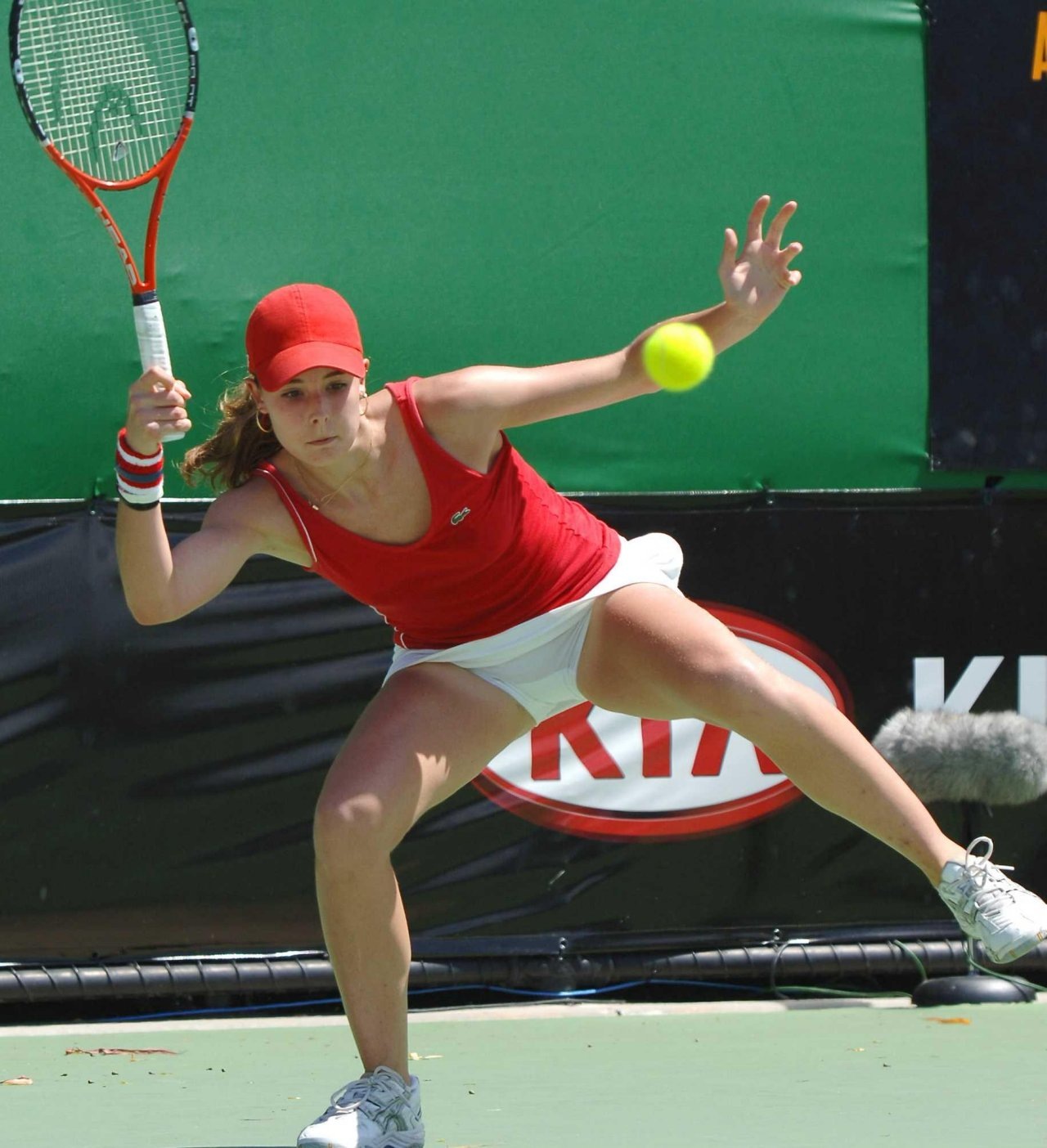 Alize Cornet