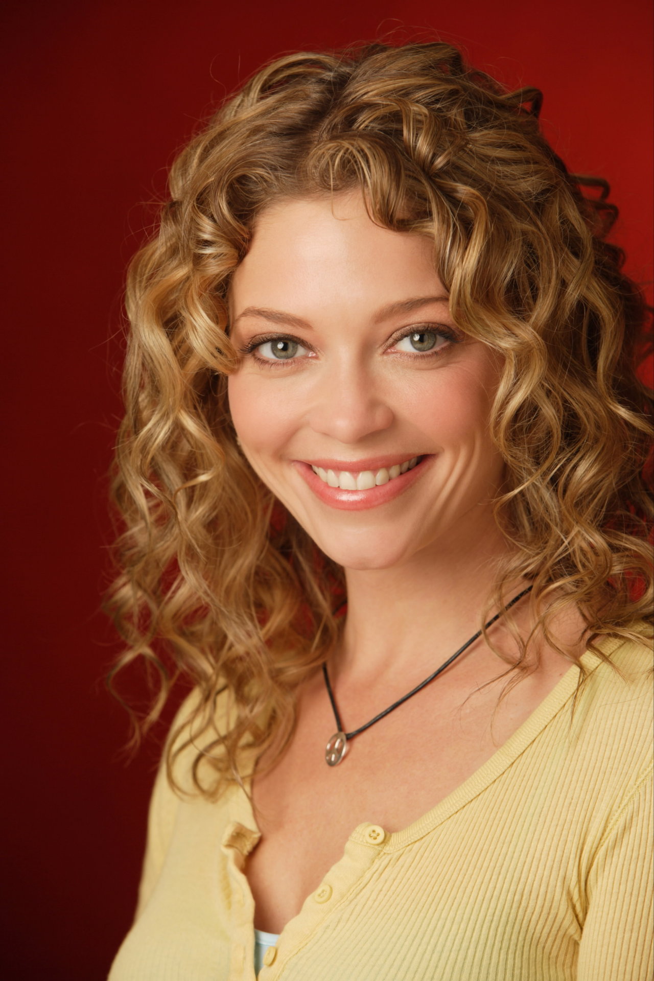 Amanda Detmer - Picture Actress