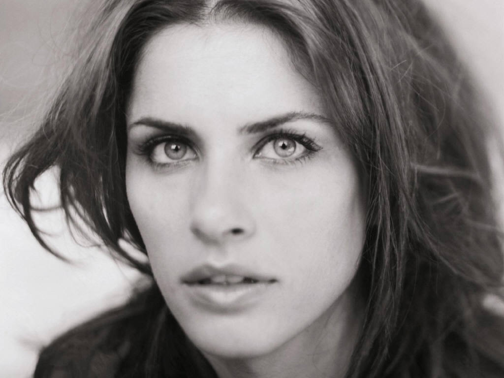 Amanda Peet