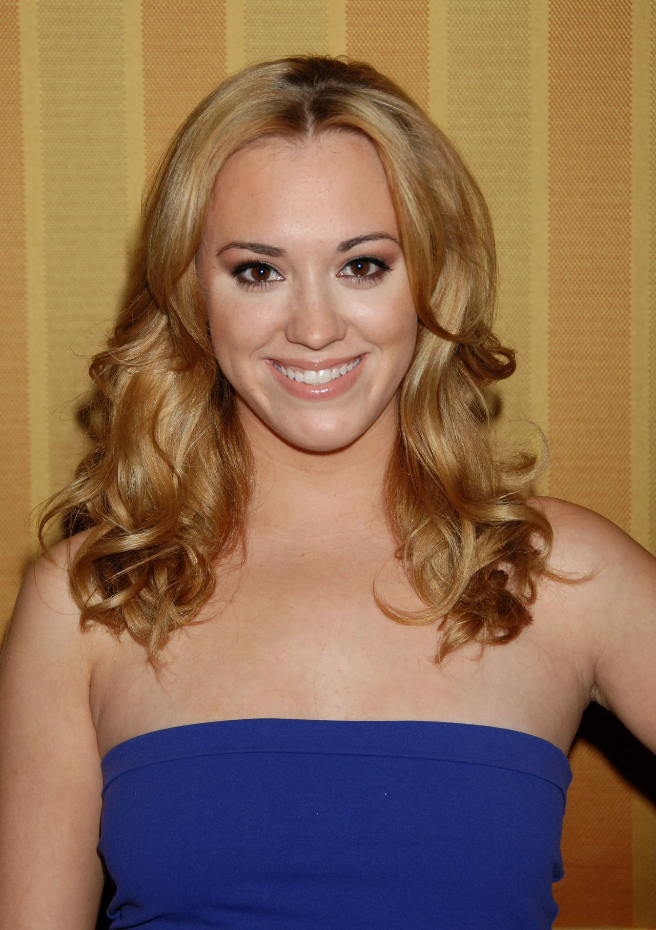 Andrea Bowen