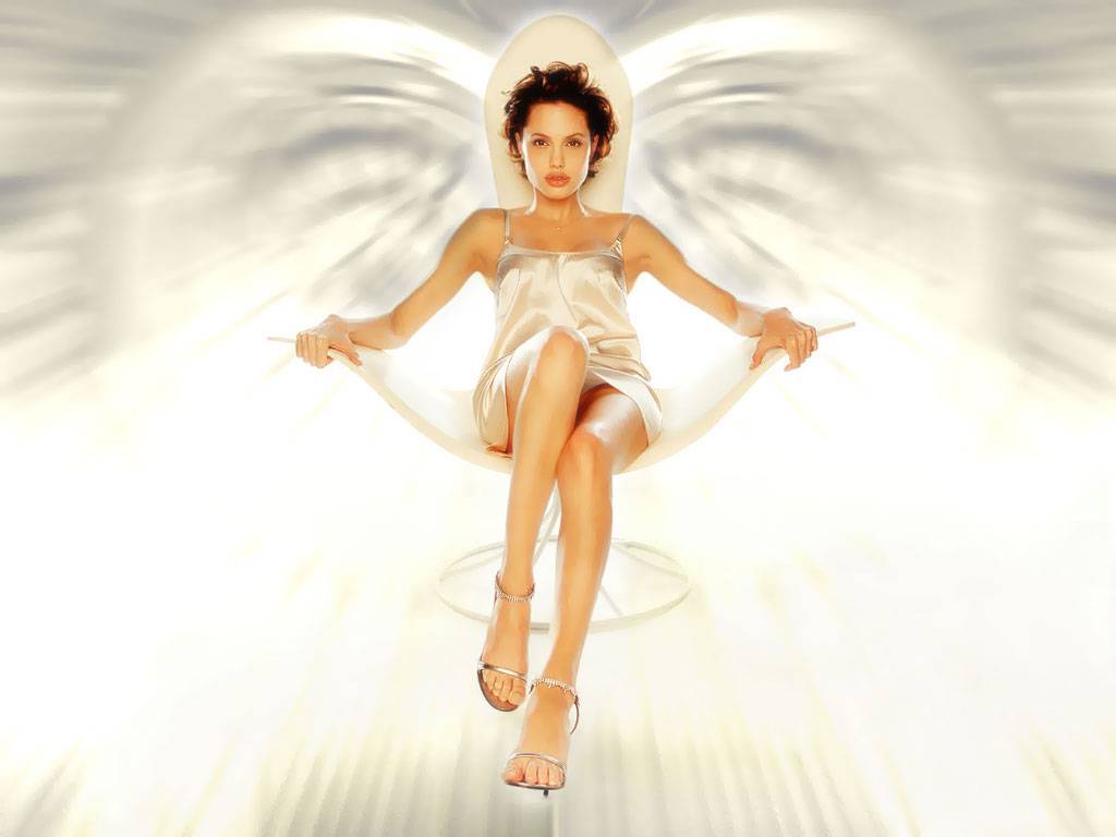 Angelina Jolie