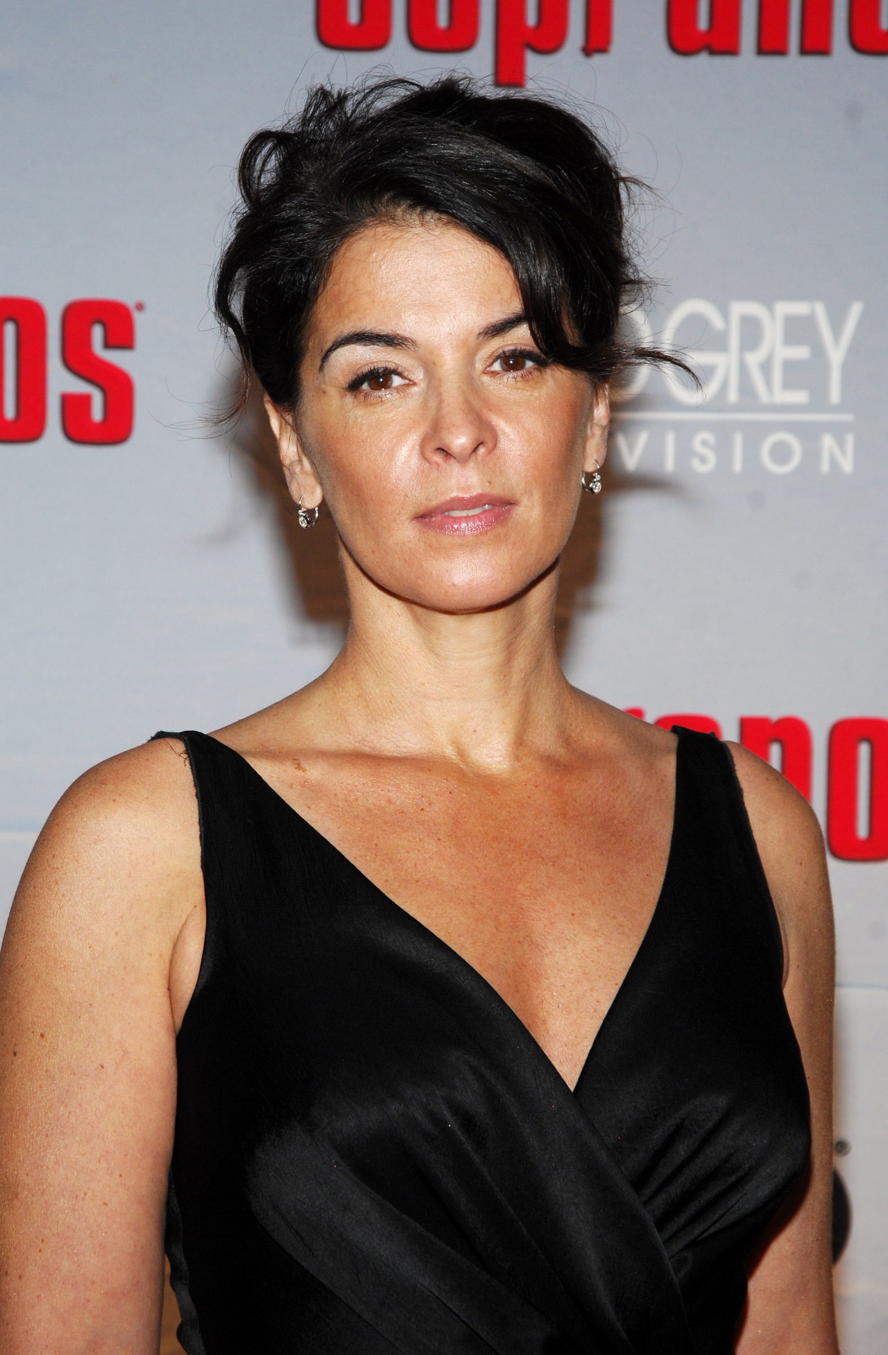 Annabella Sciorra - Gallery Photo