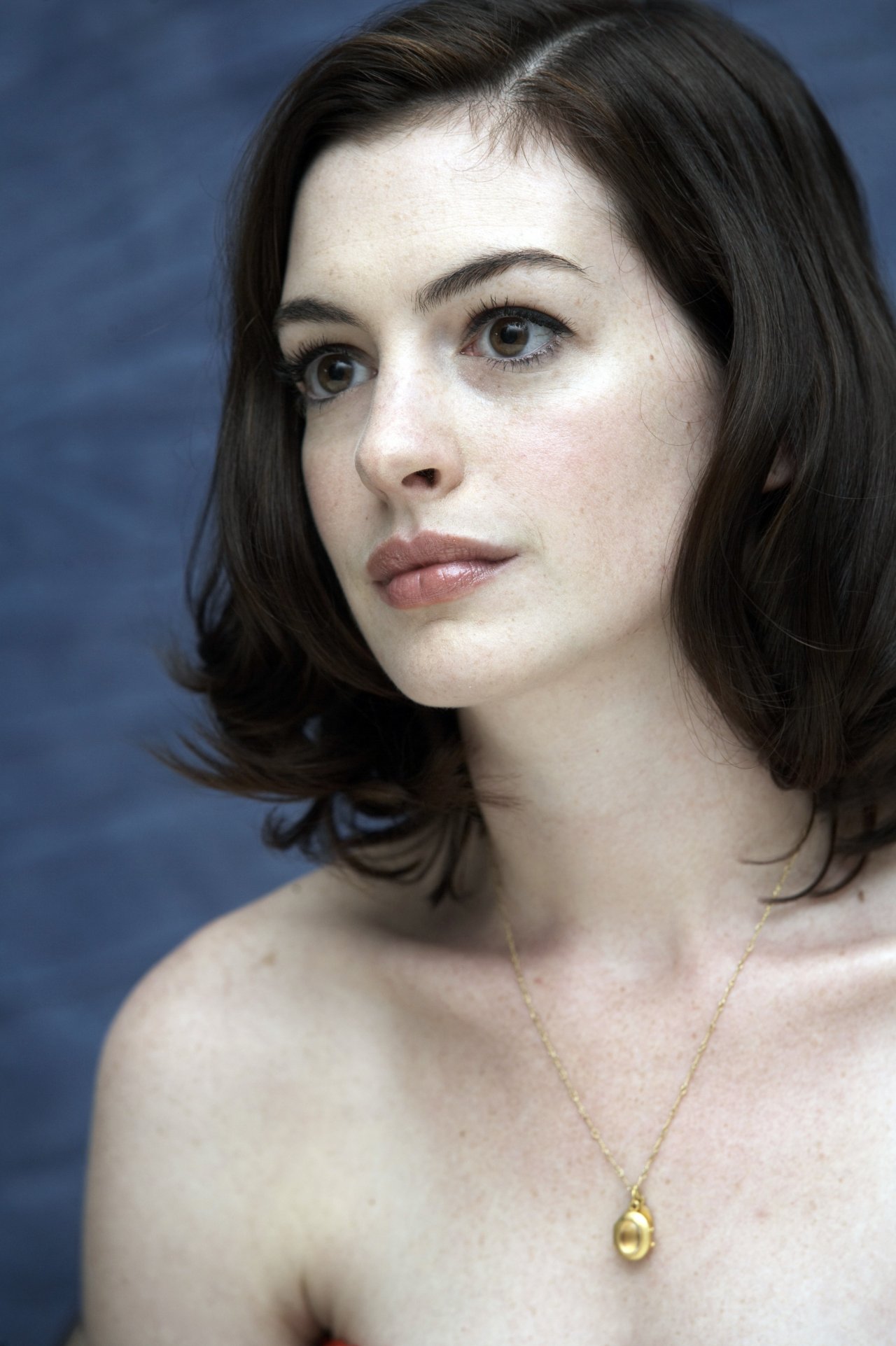 Anne Hathaway - Beautiful Photos