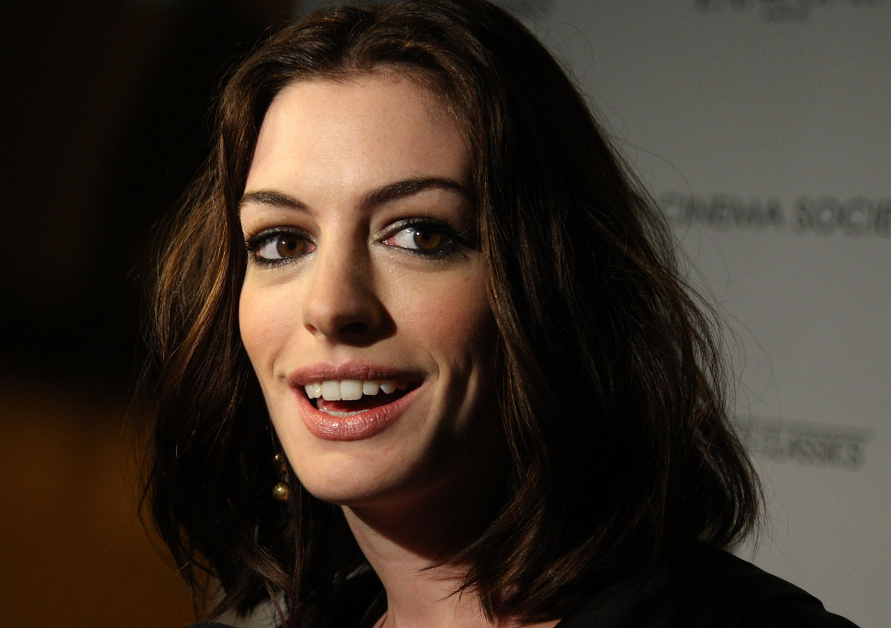 Anne Hathaway