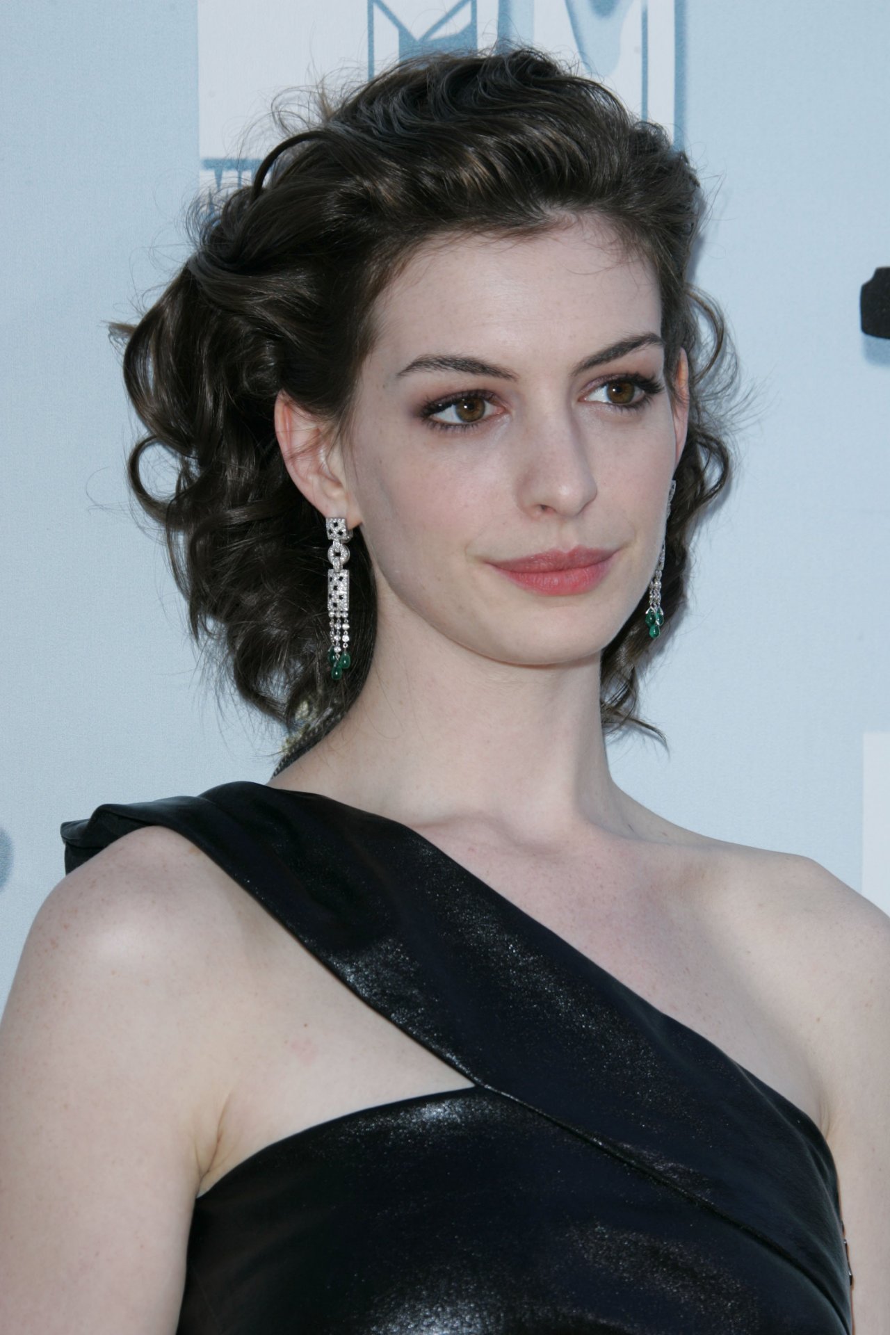 Anne Hathaway