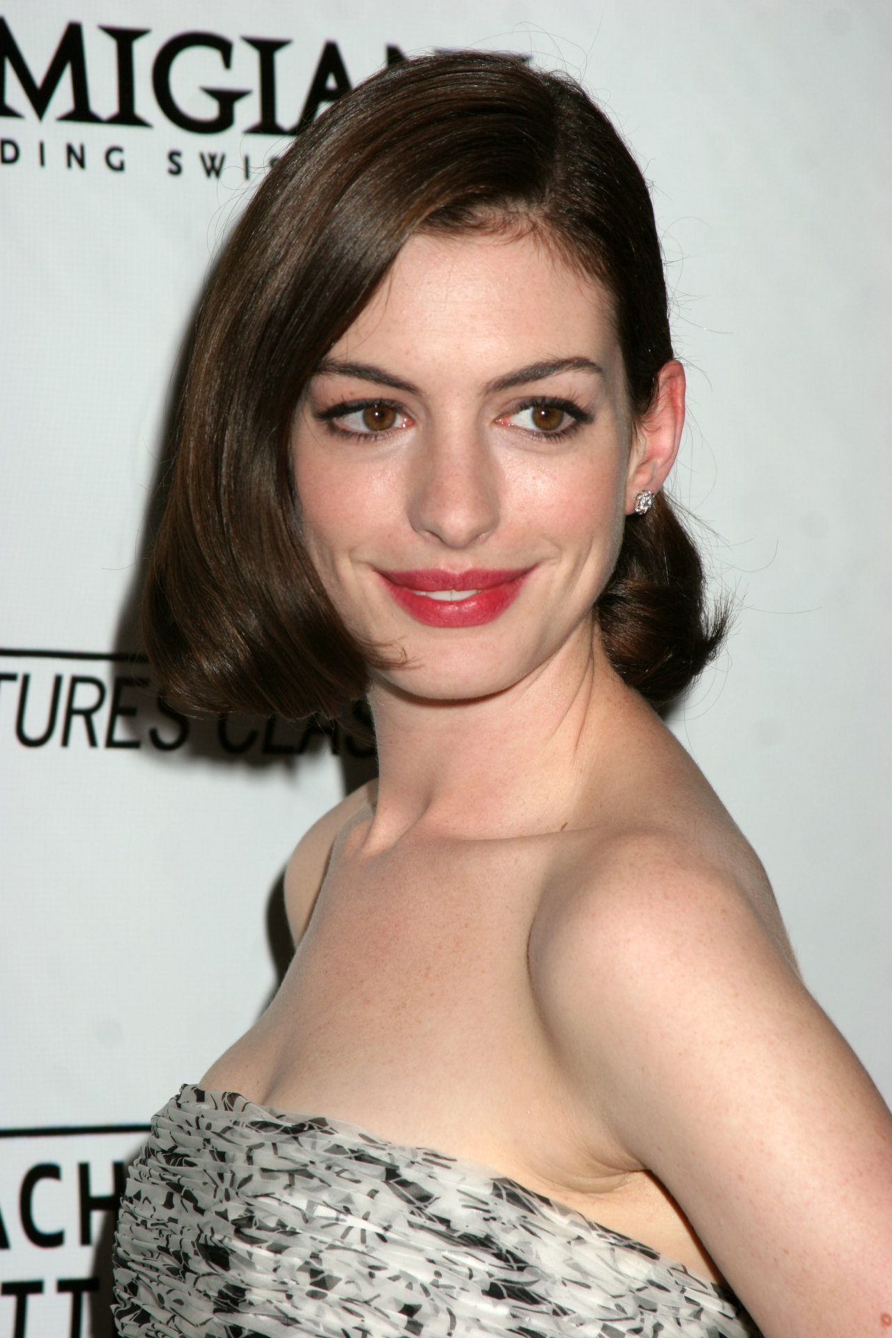 Anne Hathaway