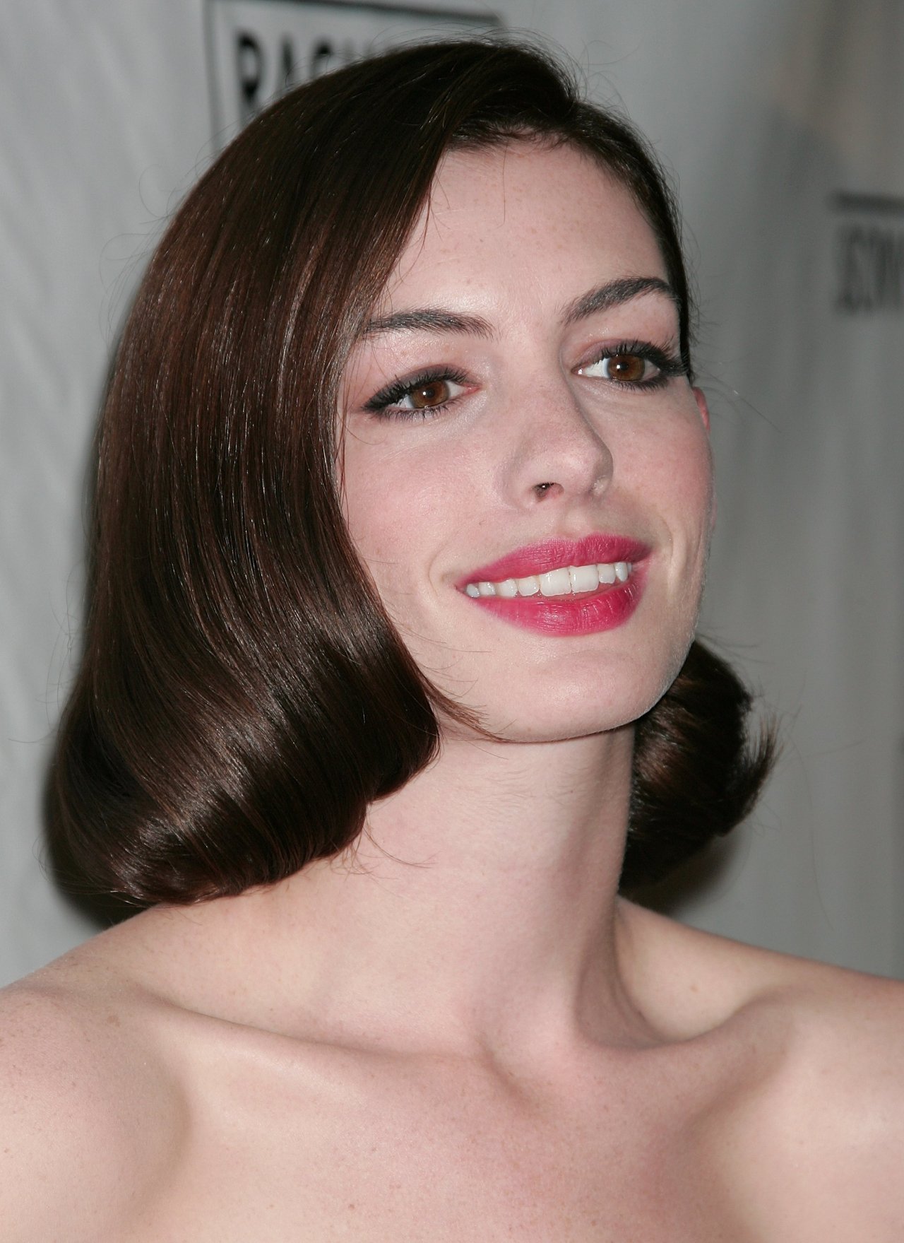 Anne Hathaway