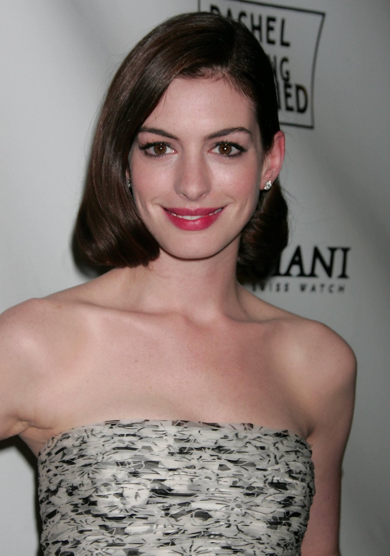 Anne Hathaway