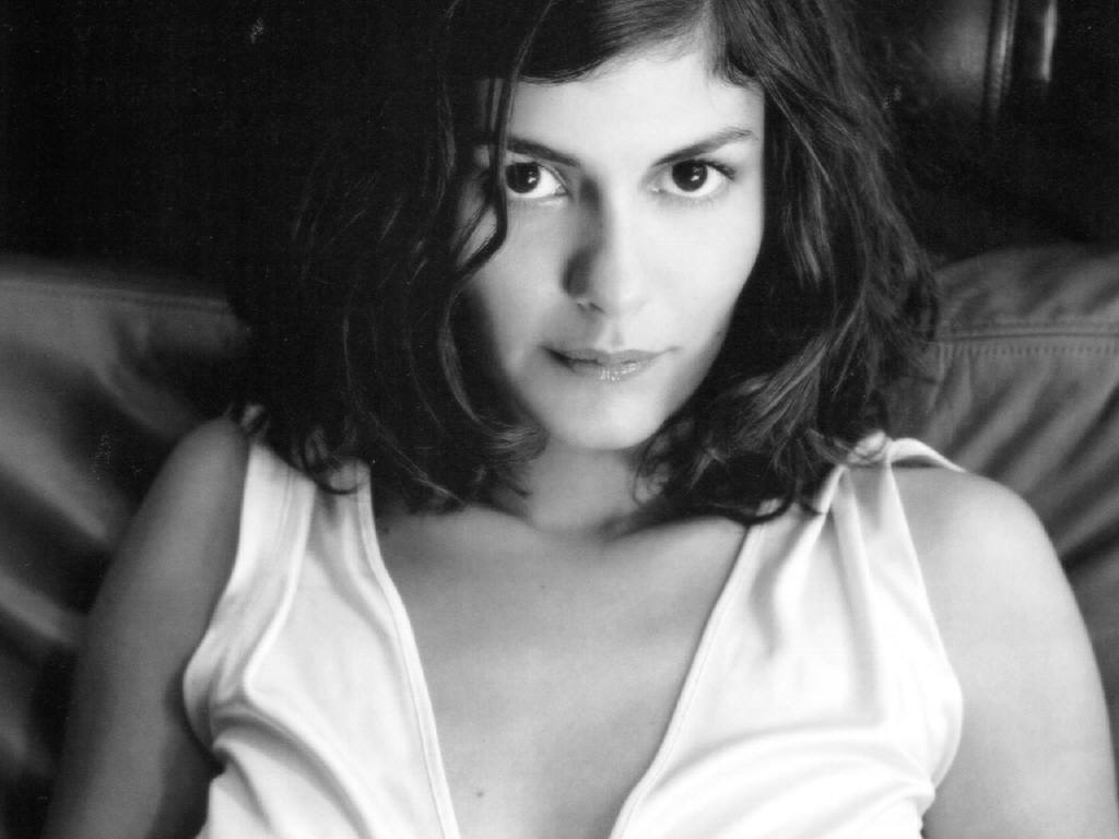 Audrey Tautou - Wallpaper Actress